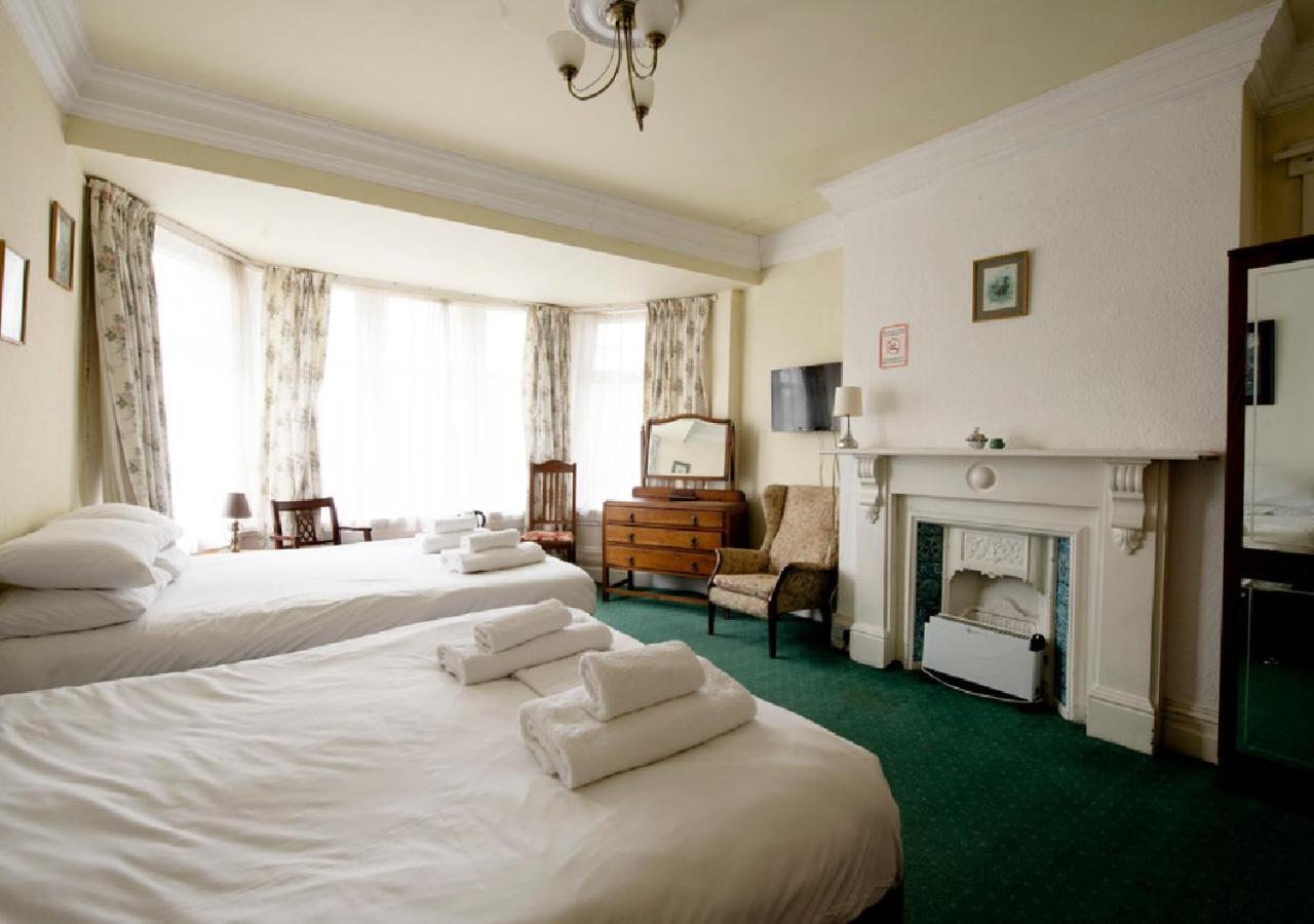 Hotels 24-7 - The Old Victoria Hotel ニューポート エクステリア 写真